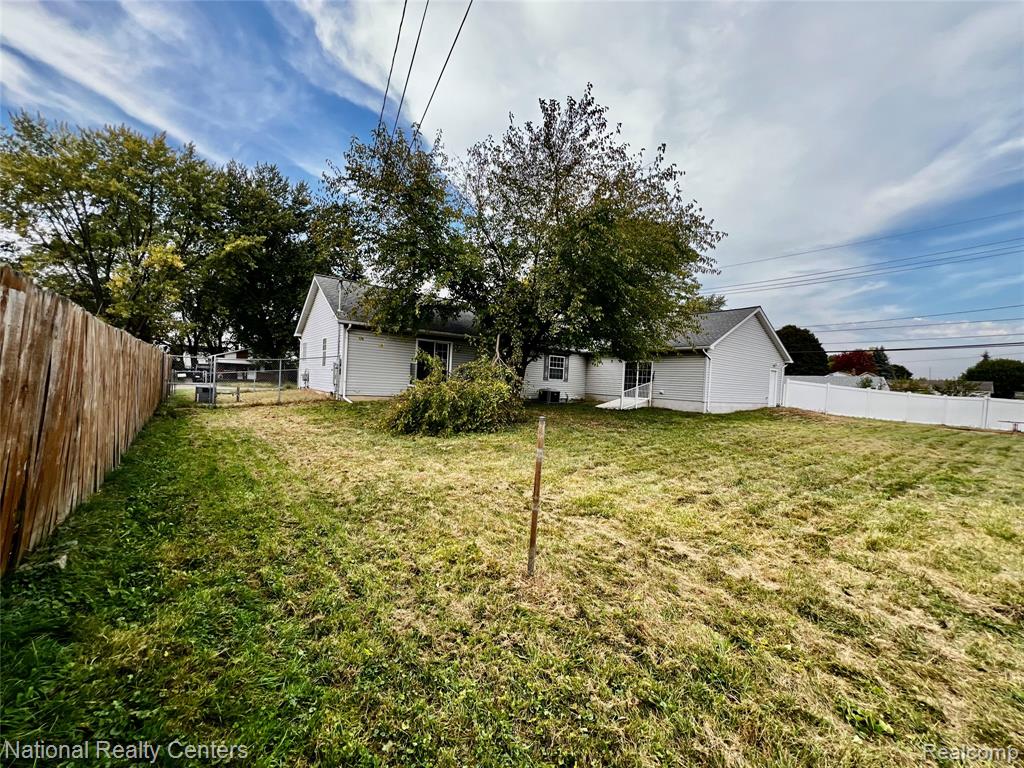 8015 Syracuse Street, Taylor, MI 48180 — Photo 40
