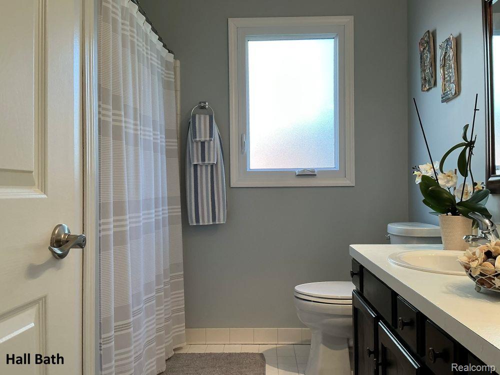 460 Streamview Court, Rochester Hills, MI 48309 — Photo 14