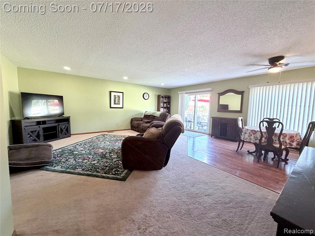 39941 Bridgeview Street, Harrison Township, MI — Photo 3
