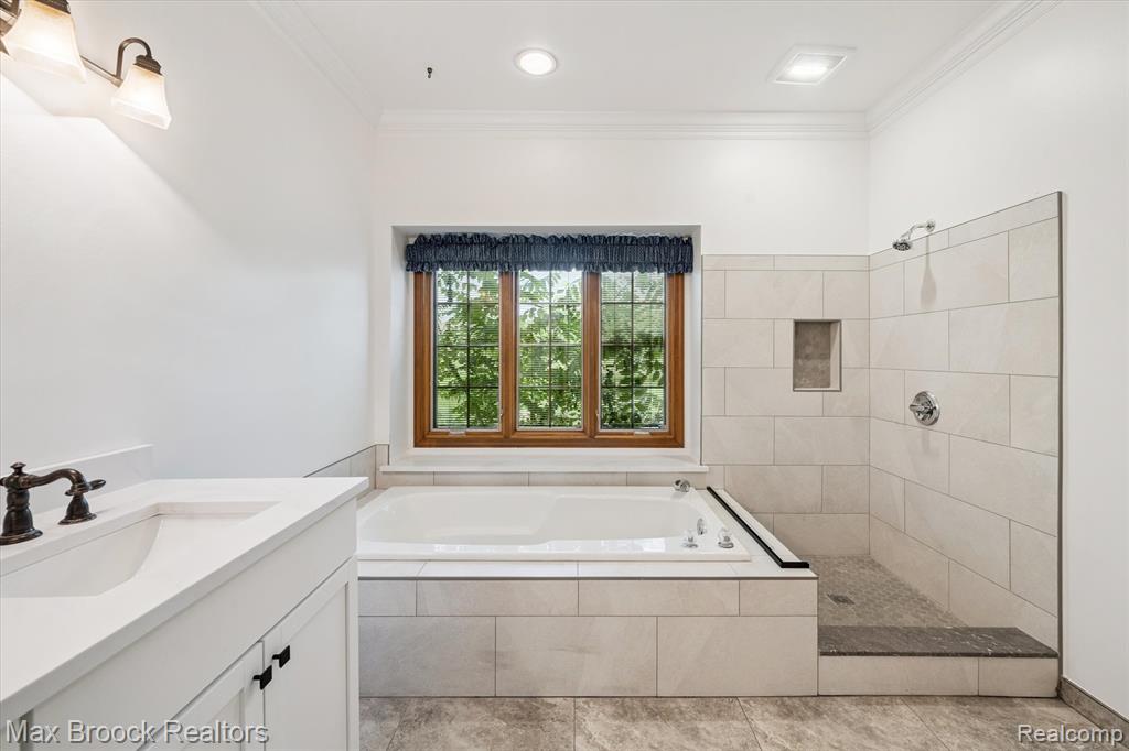 8936 Salem Farms Drive, South Lyon, MI 48178 — Photo 48