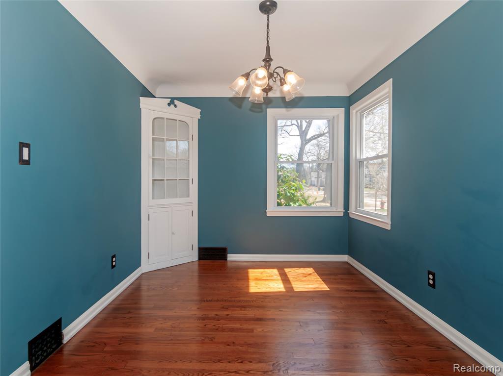 802 Catalpa Drive, Royal Oak, MI 48067 — Photo 7