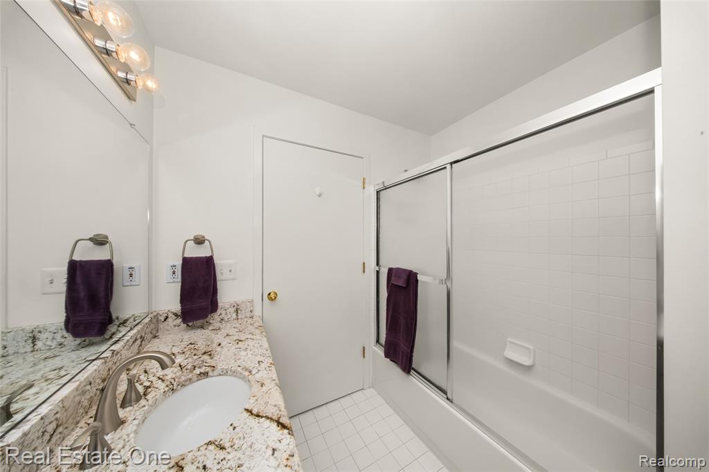 367 N Oak Drive, Commerce Twp, MI 48390 — Photo 23