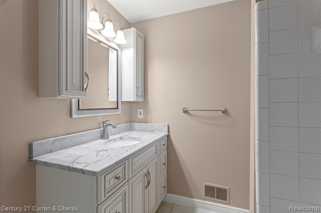 759 Kentucky, Rochester Hills, MI 48307 — Photo 15