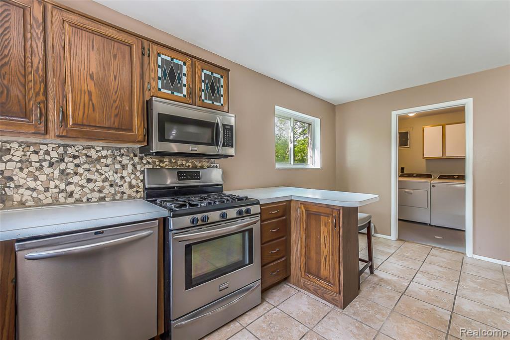 1107 Odessa Drive, Holly, MI 48442 — Photo 13