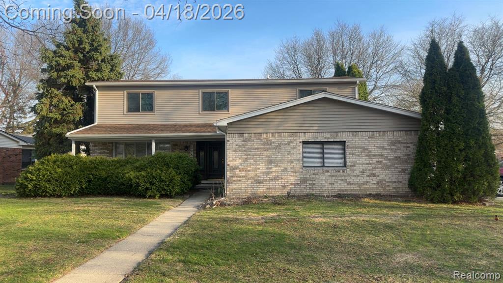 3960 Kings Point Drive, Troy, MI 48083 — front exterior