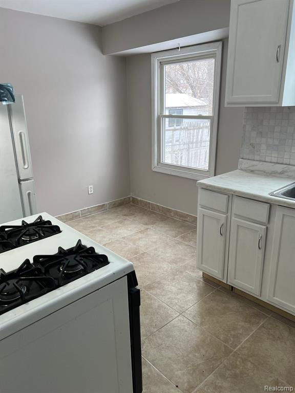 7498 Beaverland, Redford, MI 48239 — Photo 10
