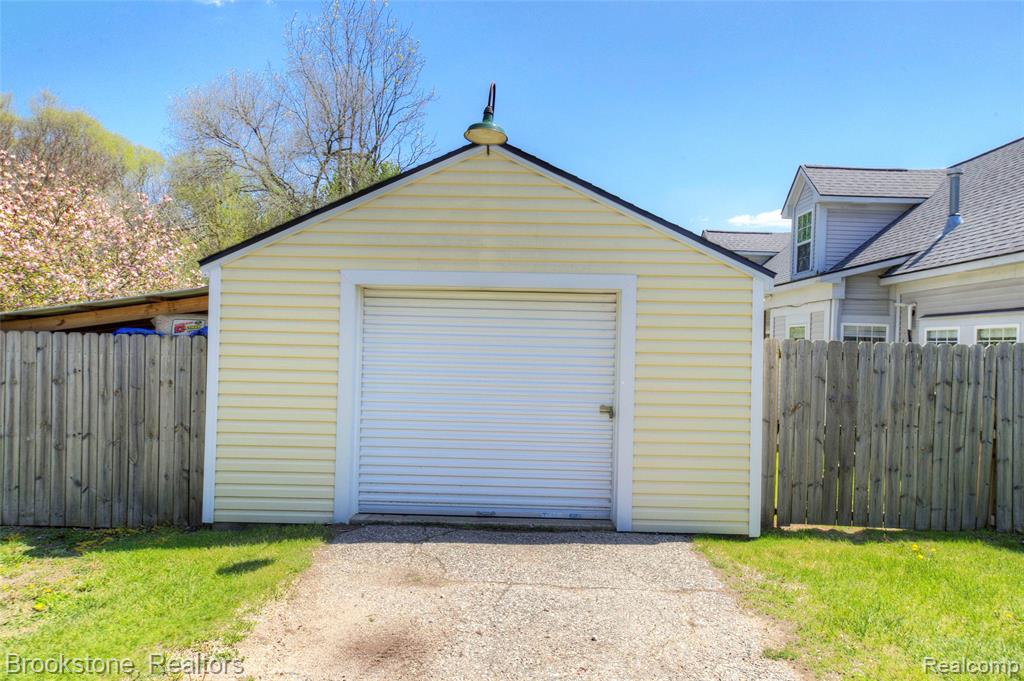 4458 Seeden Street, Waterford, MI 48329 — Photo 6