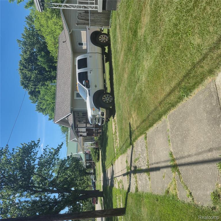 822 Crawford Street, Flint, MI 48507 — Photo 14