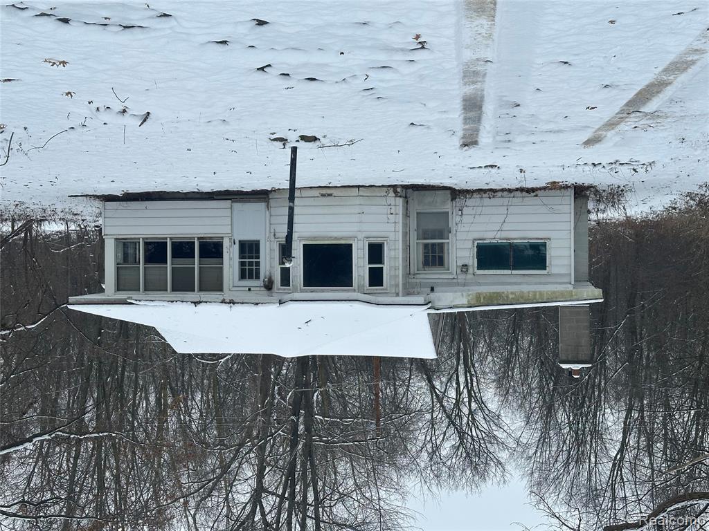 37207 Ecorse Road, Romulus, MI 48174