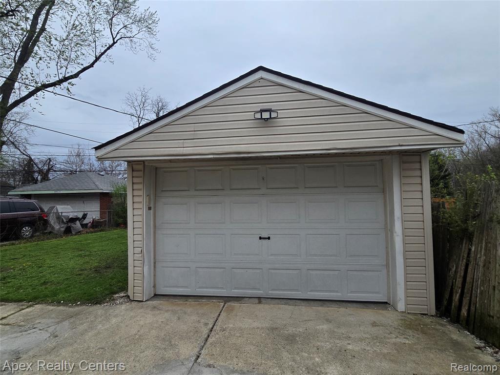 6320 Saint Marys Street, Detroit, MI 48228 — Photo 15
