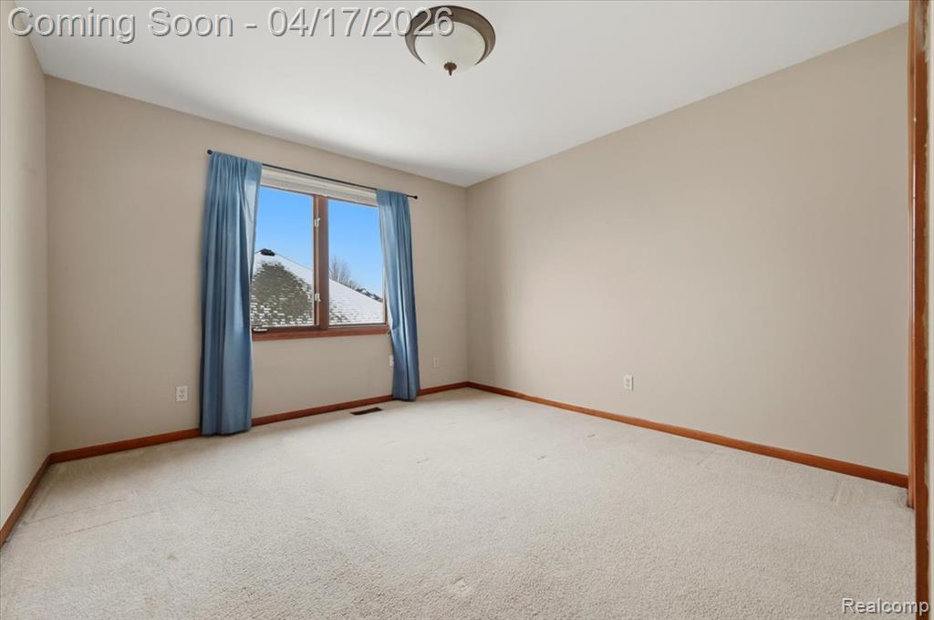 21797 Ambassador Drive, Macomb, MI 48044 — Photo 37