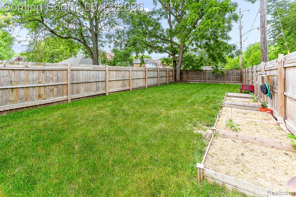 7641 La Salle Boulevard, Detroit, MI 48206 — Photo 49