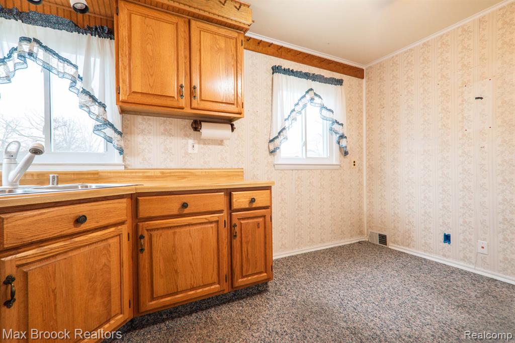 1125 SHIRLEY Drive, Ypsilanti, MI 48198 — Photo 5