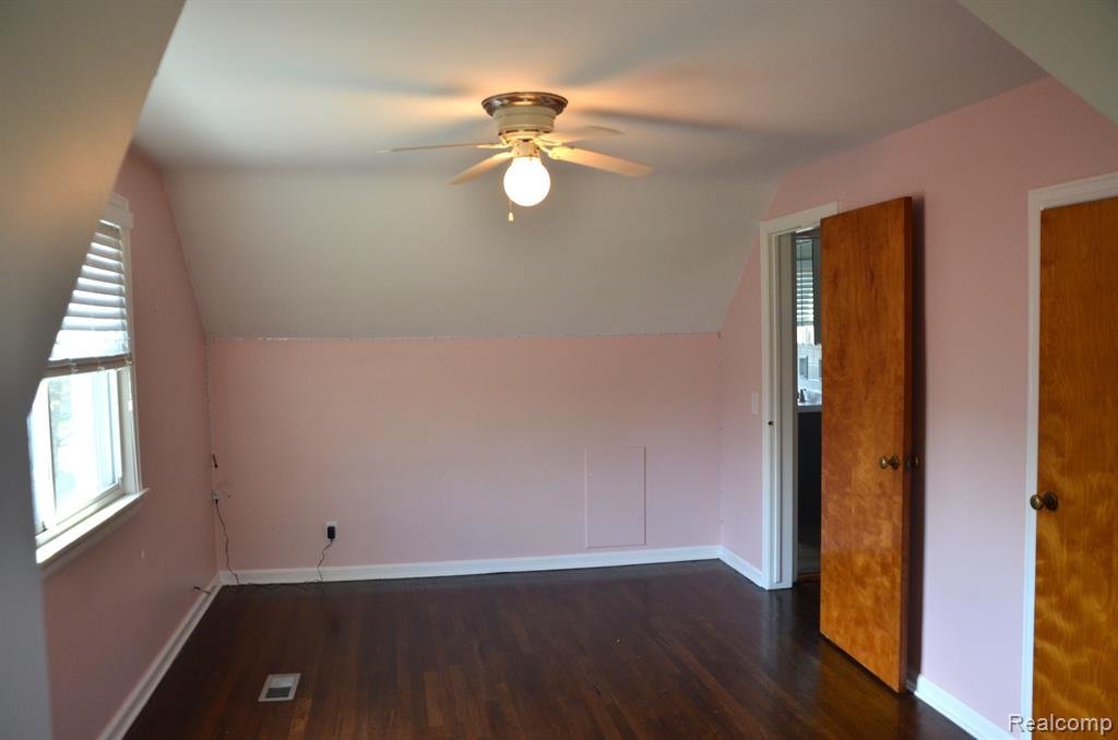 411 N McKinley Road, Flushing, MI 48433 — Photo 13