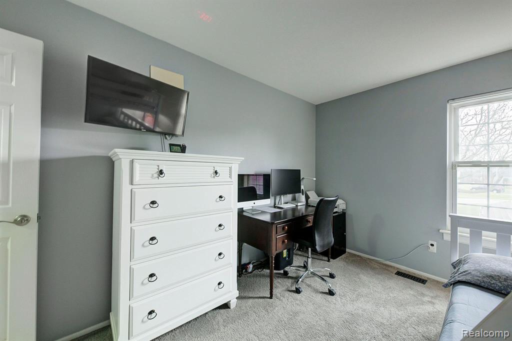 23535 N ROCKLEDGE, Novi, MI — Photo 20