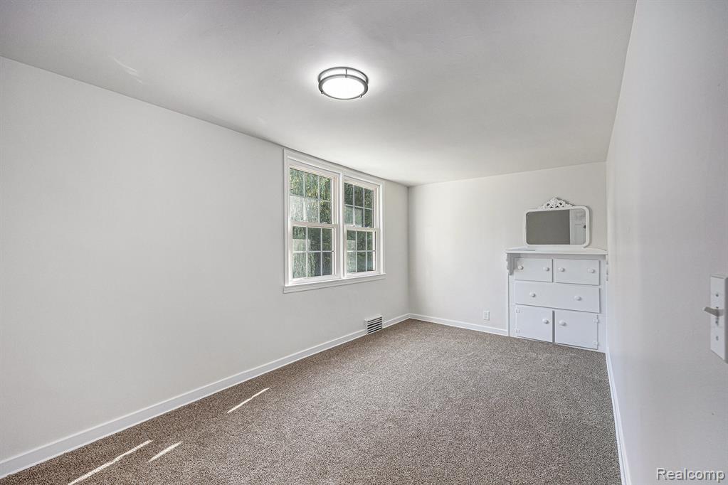 5294 E Atherton Road, Burton, MI 48519 — Photo 15