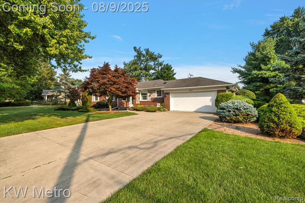 18241 Dunblaine Avenue, Beverly Hills, MI 48025 — Photo 3