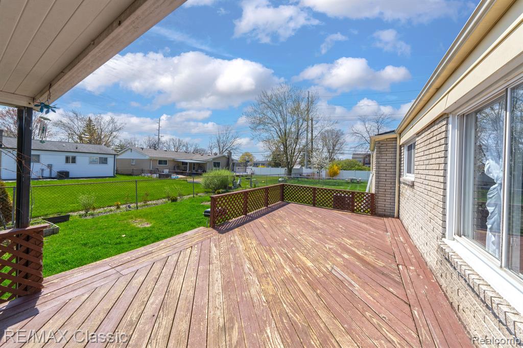 44285 SUFFOLK Court, Canton, MI 48187 — Photo 23