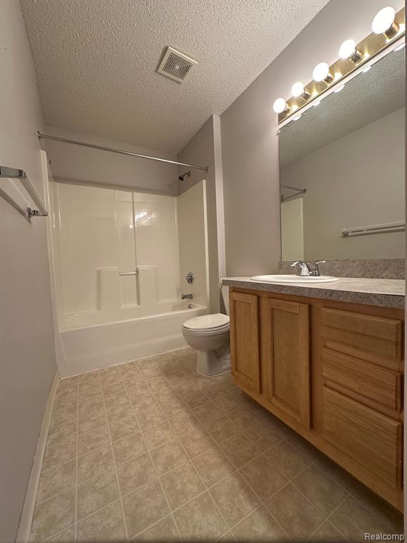 12101 PINEHURST Lane, Grand Blanc, MI 48439 — Photo 19