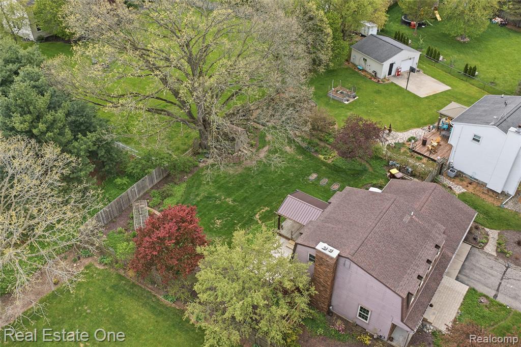 10385 Elizabeth Street, Pinckney, MI 48169 — Photo 29