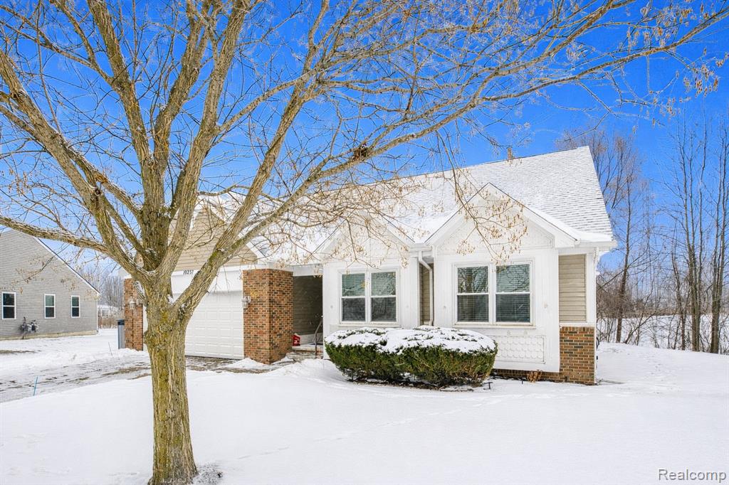 10237 Swan Lake Circle, Ypsilanti, MI 48197 — Photo 7