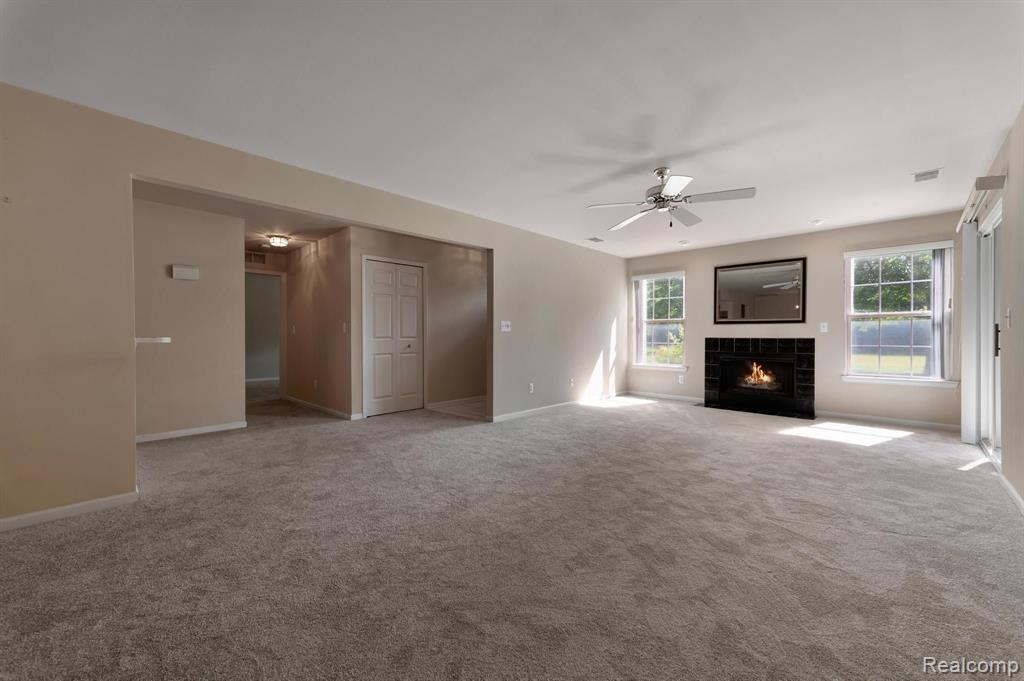 46254 CAVALIER Drive, Macomb, MI 48044 — Photo 9