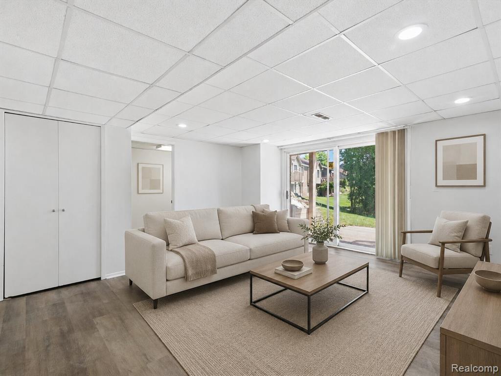 7058 Elmhurst, 1, West Bloomfield, MI — Photo 22