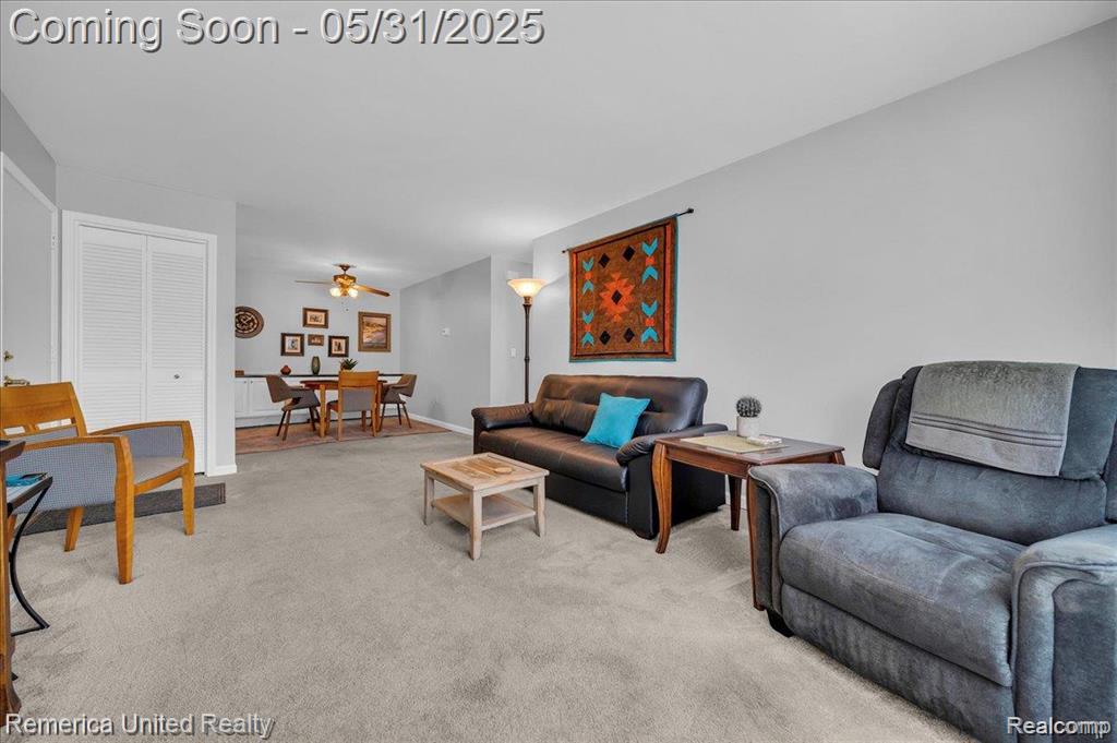 39725 Village Wood Lane, 39, Novi, MI — Photo 10