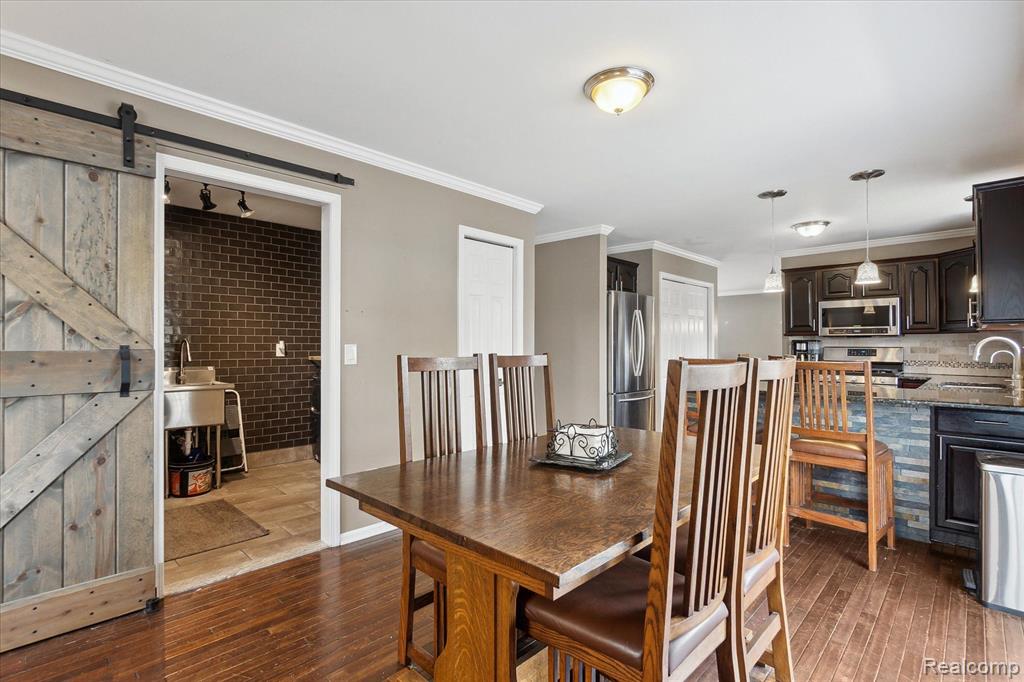 4045 FOREST EDGE Drive, Commerce Twp, MI 48382 — Photo 17