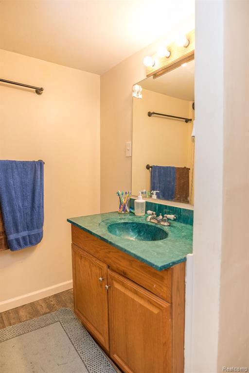 923 Stone Street, Port Huron, MI 48060 — Photo 15