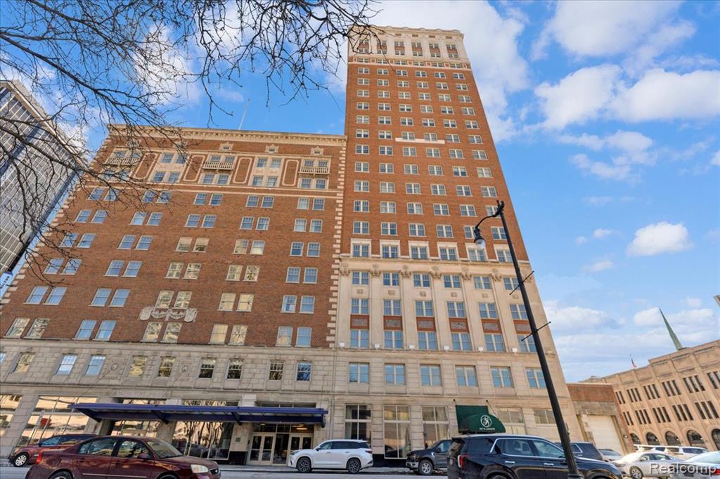 525 W LAFAYETTE Boulevard, 12E, Detroit, MI 48226 — Photo 2