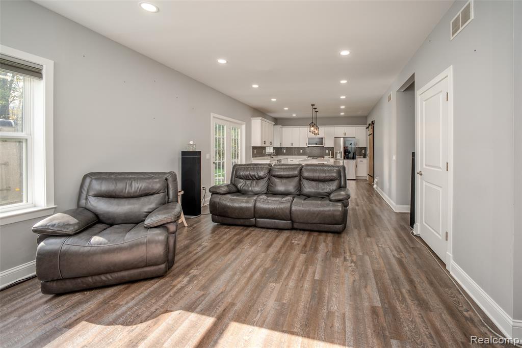 11913 Tuttle Hill Road, Willis, MI 48191 — Photo 5