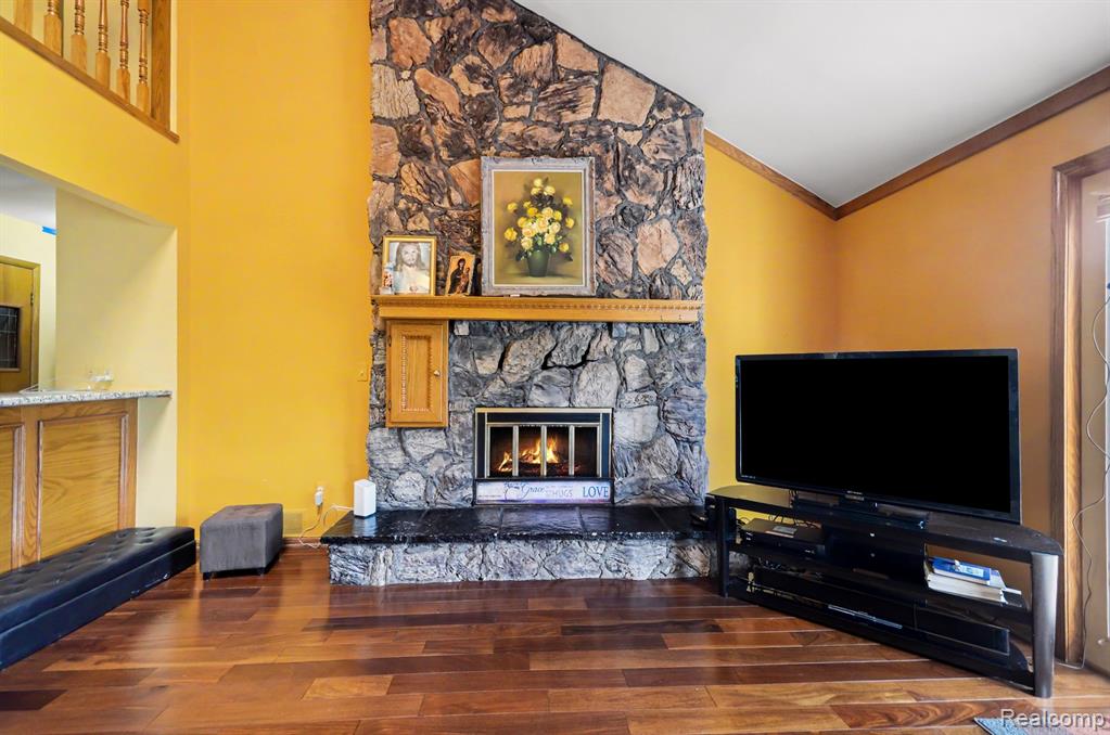 52905 Heatherway Drive, Utica, MI 48316 — Photo 6
