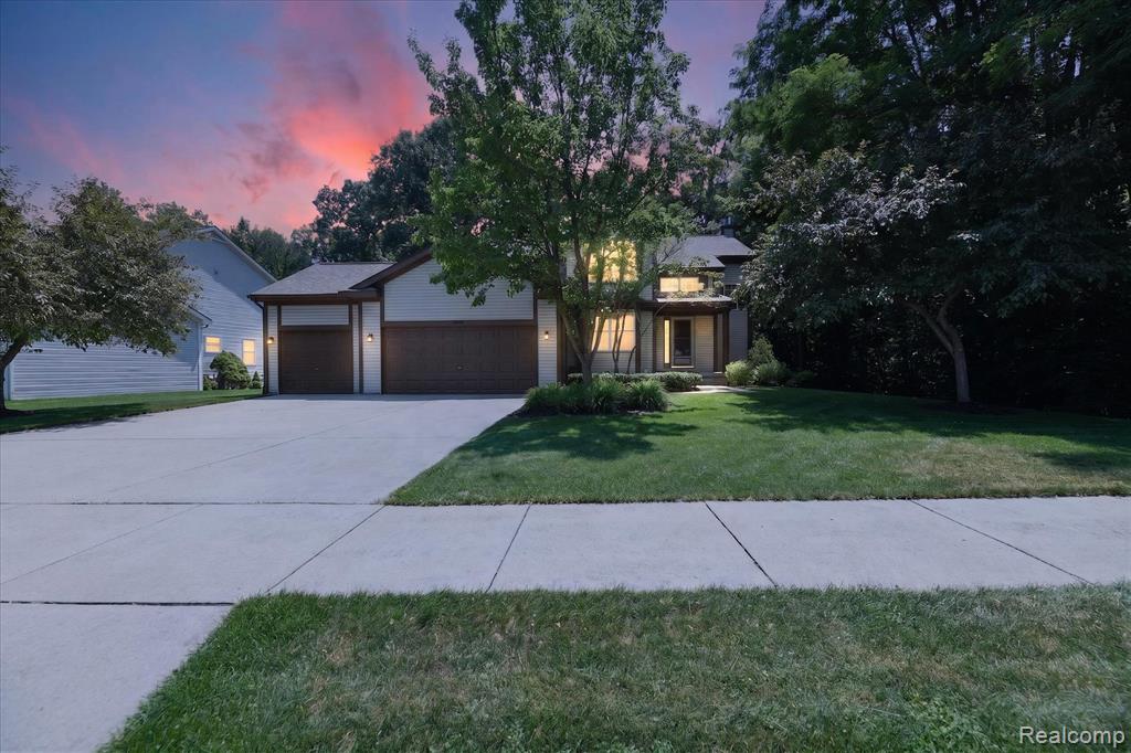 2445 Lorraina Lane, Hartland, MI 48353 — Photo 43