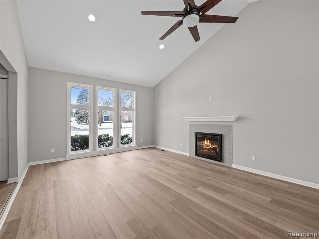 6866 SERENITY Drive, Troy, MI 48098 — Photo 8