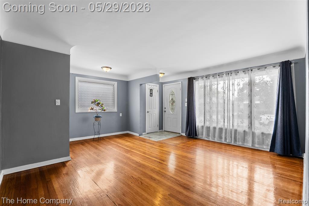 24564 Marine Avenue, Eastpointe, MI 48021 — Photo 9