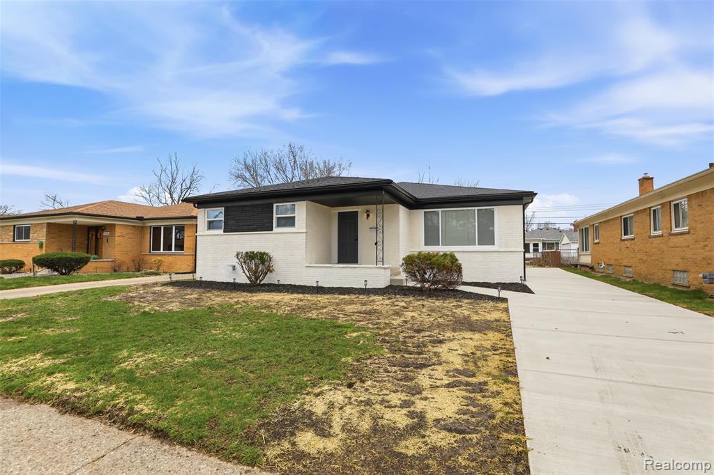 15230 Oakwood Drive, Oak Park, MI 48237 — Photo 2