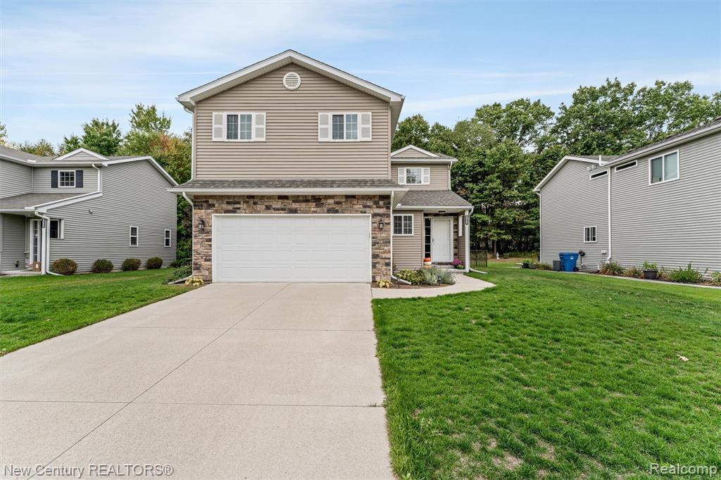 6496 Skylar Lane, Waterford, MI 48327 — Photo 2