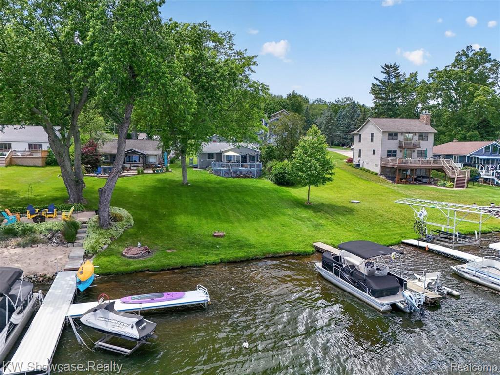 5854 Bullard Road, Fenton, MI 48430 — Photo 40