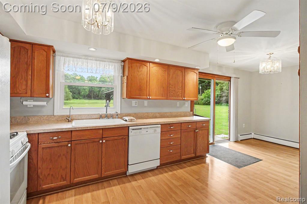 2176 Kingston Drive, Pinckney, MI 48169 — Photo 8