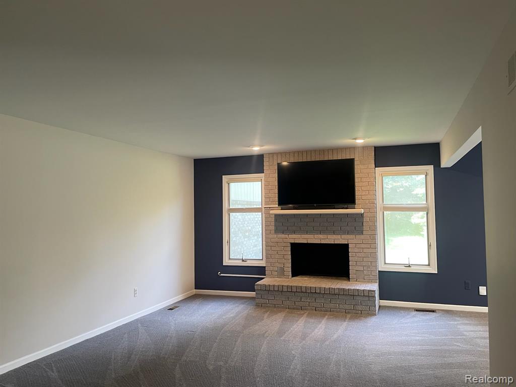 29494 Sylvan Lane, 6, Farmington Hills, MI 48334 — Photo 2