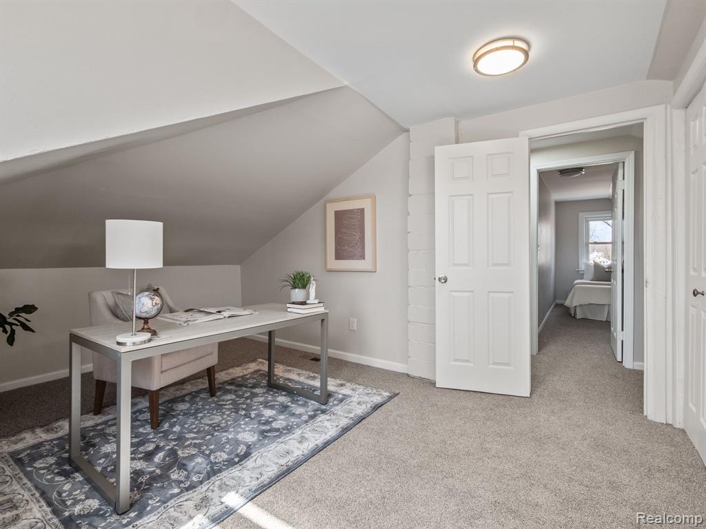 446 W BERNHARD Avenue, Hazel Park, MI 48030 — Photo 21