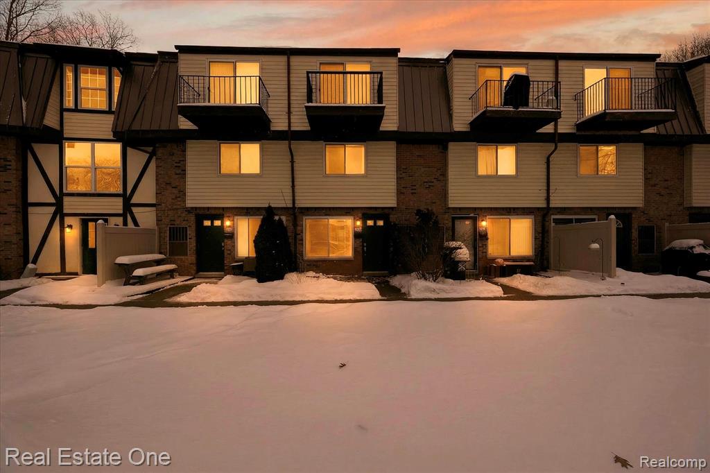 874 N Main Street, Milford, MI 48381 — front exterior