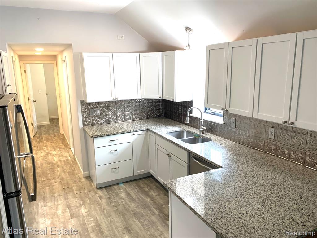 457 MILL Street, Ortonville, MI — Photo 6