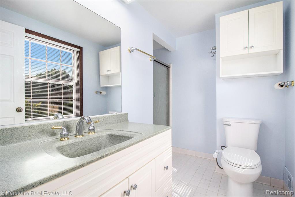 6609 Merrick Drive, Troy, MI 48098 — Photo 15
