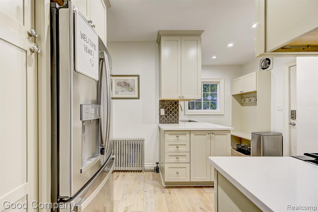 551 W Oakridge Street, Ferndale, MI 48220 — Photo 23