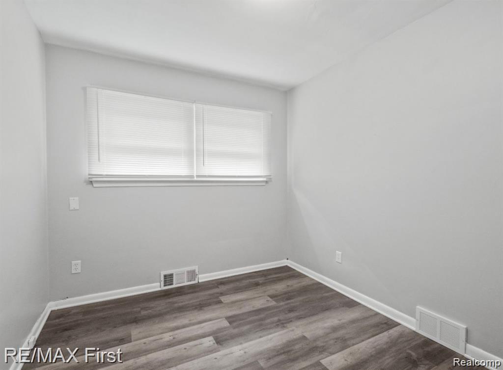87 E PLEASANT Street, River Rouge, MI 48218 — Photo 10