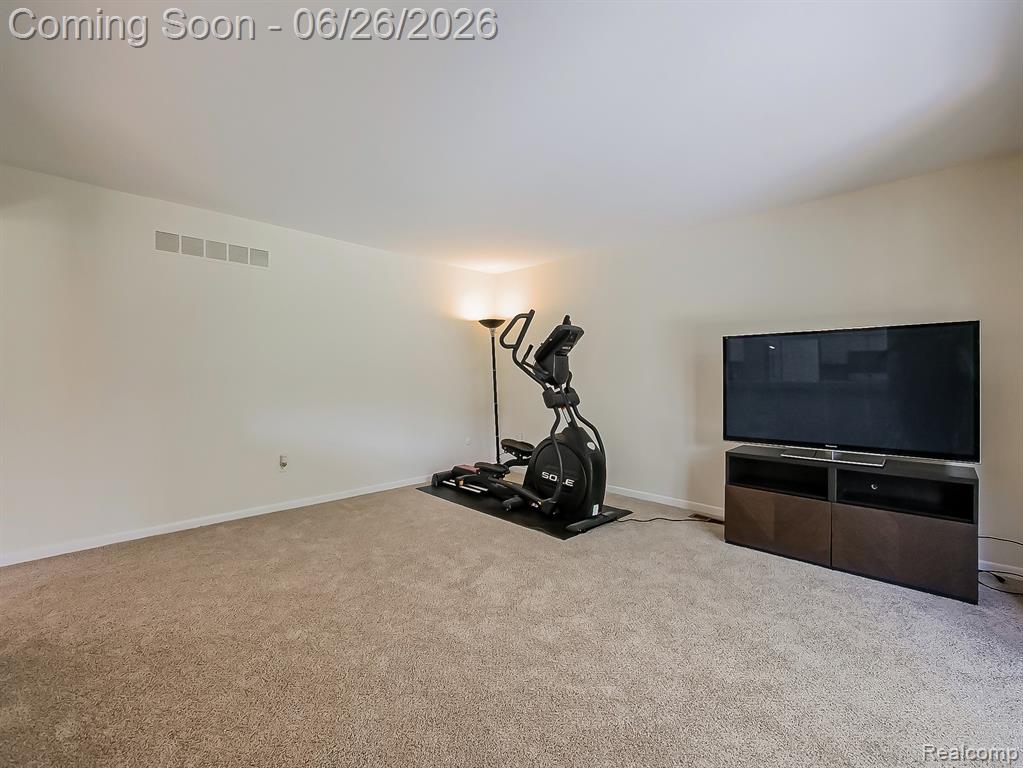 29523 Shenandoah Drive, Farmington, MI 48331 — Photo 9