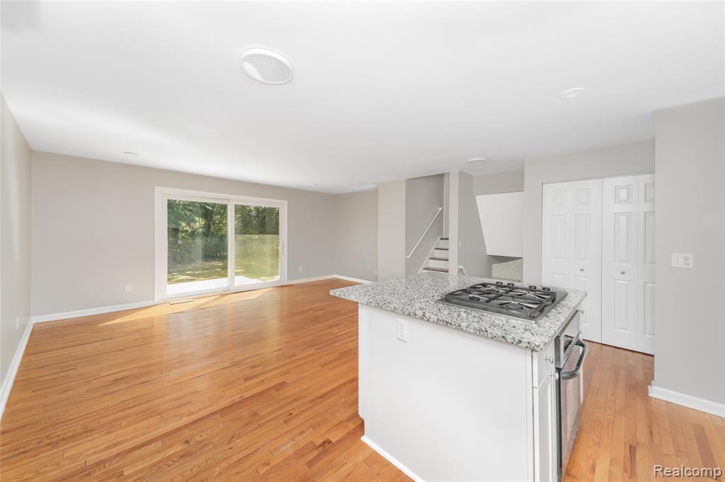 8239 Atha Street, White Lake, MI — Photo 5
