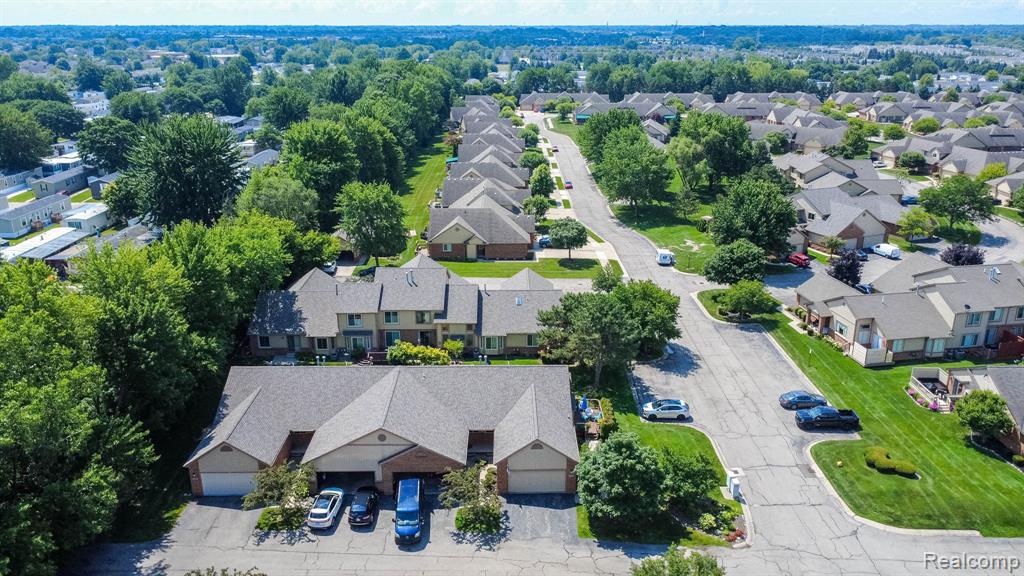46910 Country Lane, 12, Macomb, MI 48044 — Photo 13